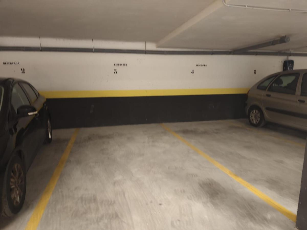 Apartamentos Picasso Alcalá de Henares Exteriör bild