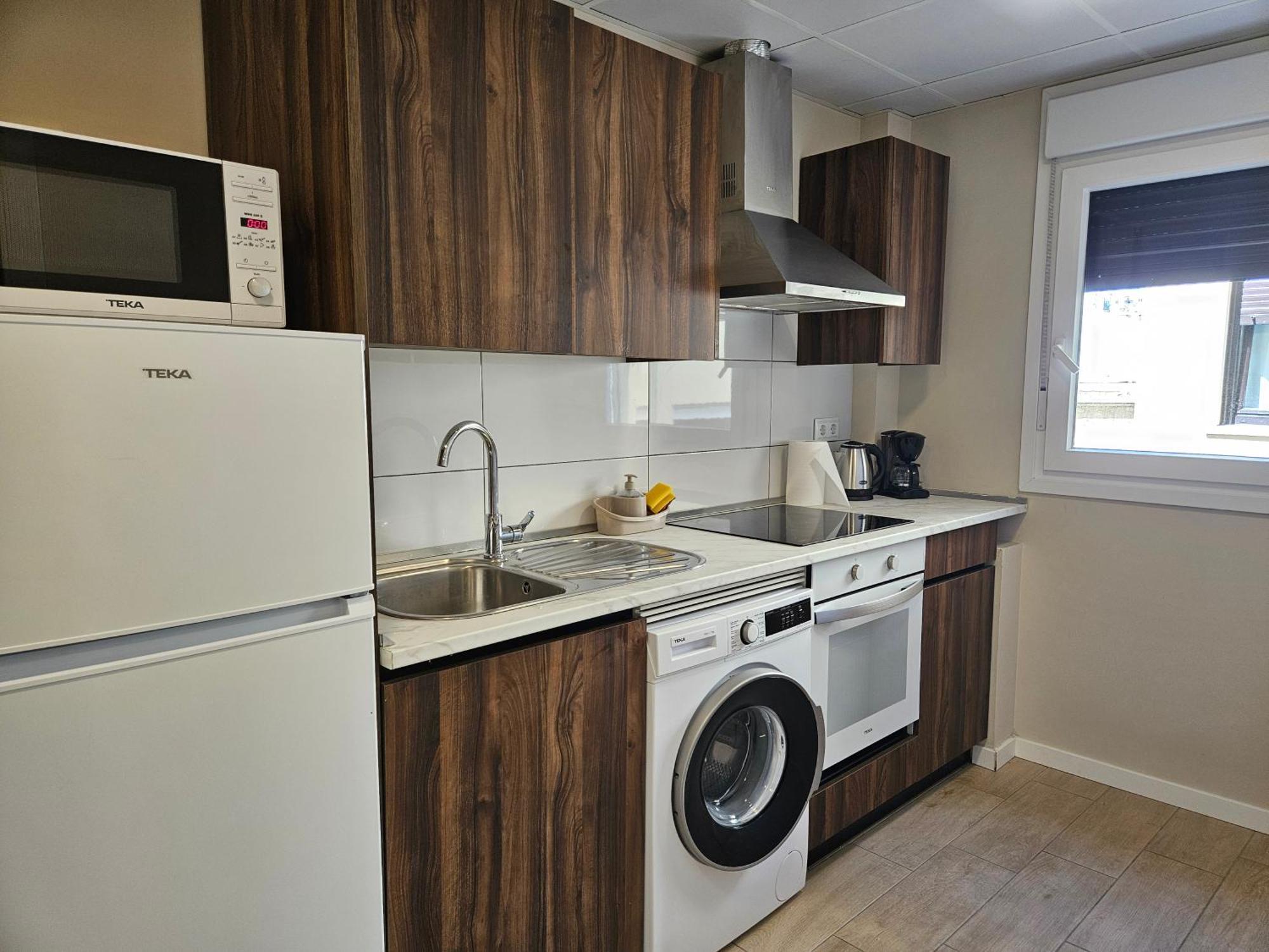 Apartamentos Picasso Alcalá de Henares Rum bild